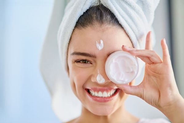 6 sản phẩm chăm sóc da mặt cơ bản cho người mới bắt đầu skincare